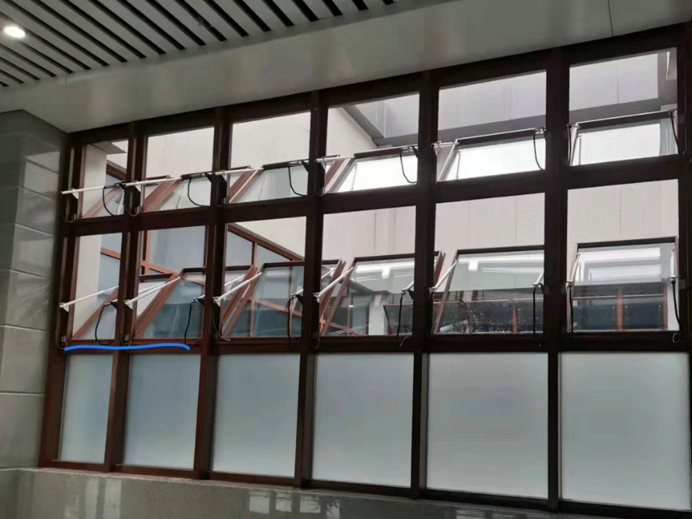 电动螺杆式开窗器